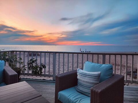 Stunning Beachfront Cottage