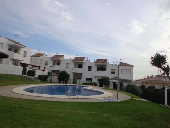 Casa Adosada Piscina Y Wifi - Tarifa