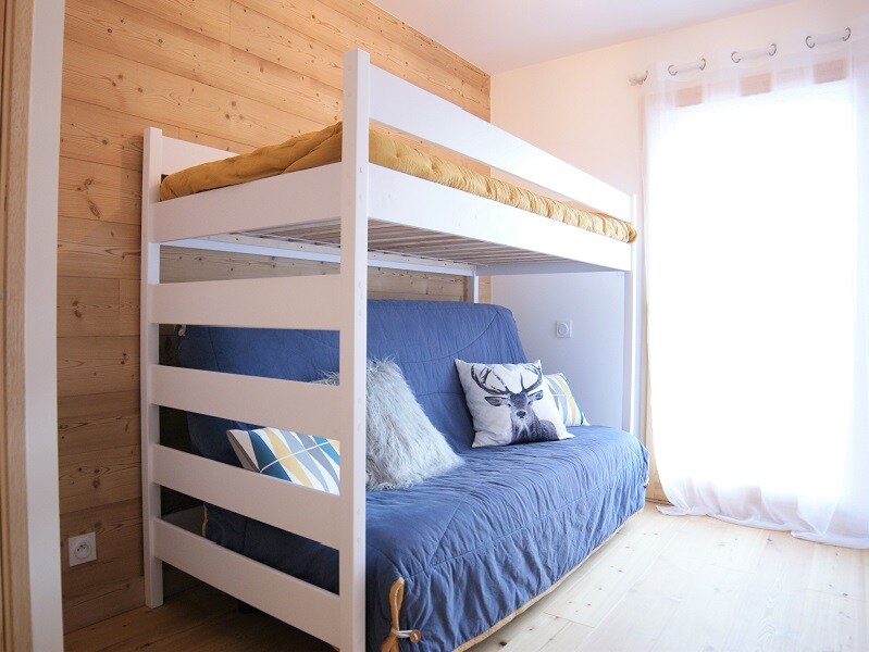 საძინებელი 1