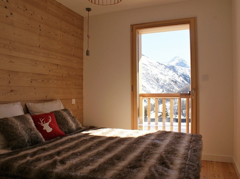 საძინებელი 4