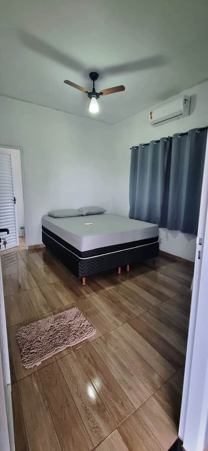 Apartmán 2  s kúpeľňou, ventilátorom, klimatizáciou.
Spomienka na nezdieľanie s ostatnými hosťami