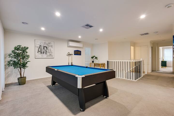 StayAU Family Group 6BR Oasis Sanctuary Lakeview gallery image 5