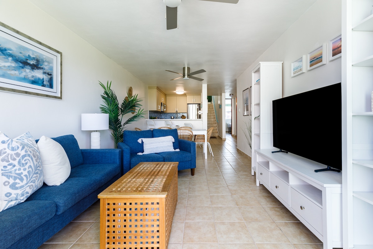 Top performing Airbnb: SurfSunSerenity 2 Floor Penthouse Beachfront 3B3BA in Isabela
