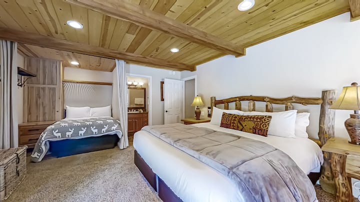 King Master: Alle Betten sind mit Dreifachbetttüchern im Hotelstil ausgestattet