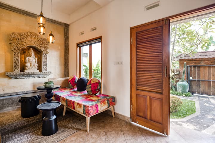 Агол за читање во дневниот простор на долниот кат