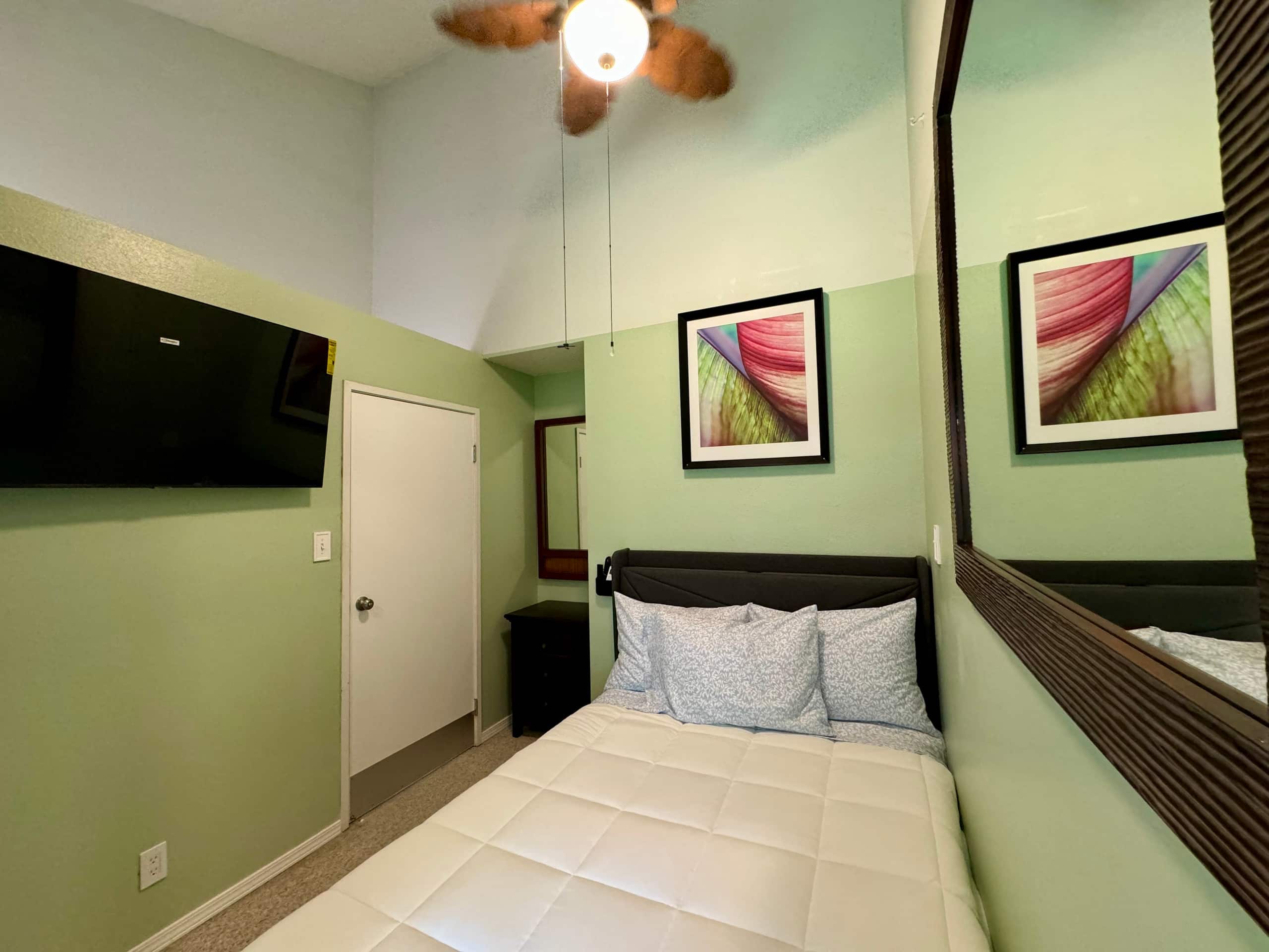 Condo in Lihue · ★4.99 · 2 bedrooms · 3 beds · 1.5 baths - Image 17