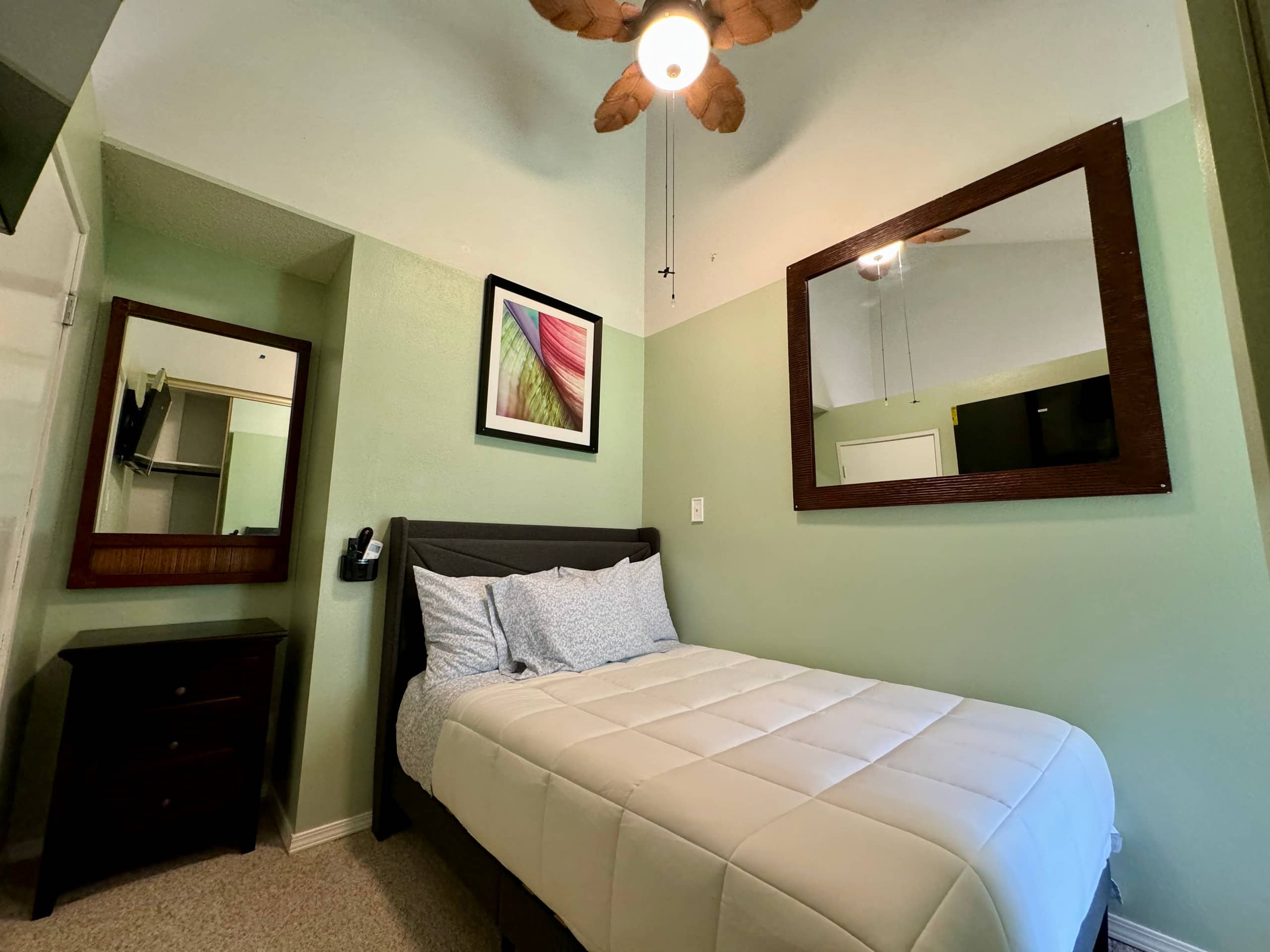 Condo in Lihue · ★4.99 · 2 bedrooms · 3 beds · 1.5 baths - Image 20