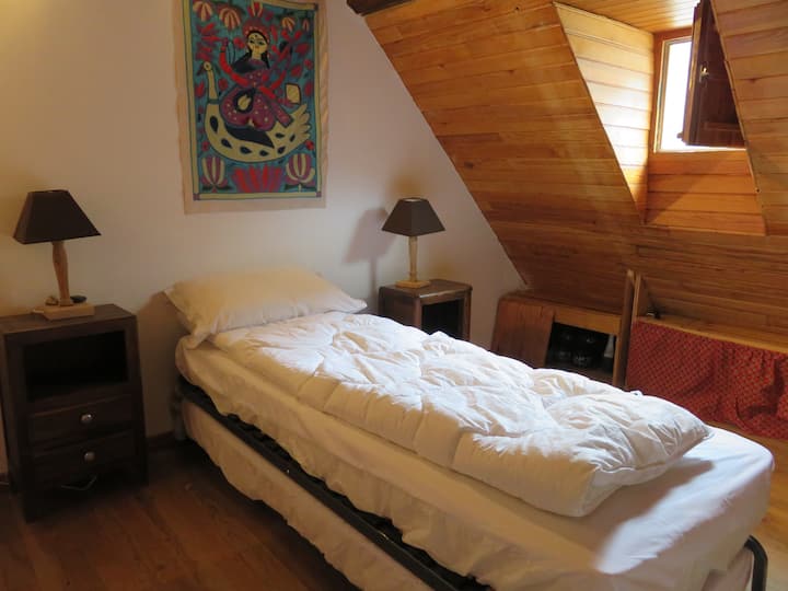 بيت رئيسي بغرفة نوم 3 (سريران مفردان)