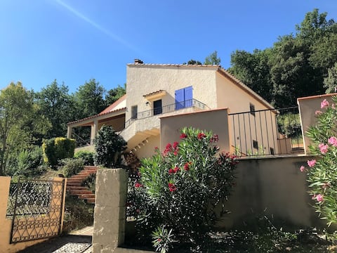 Pyrenees paradise near the sea