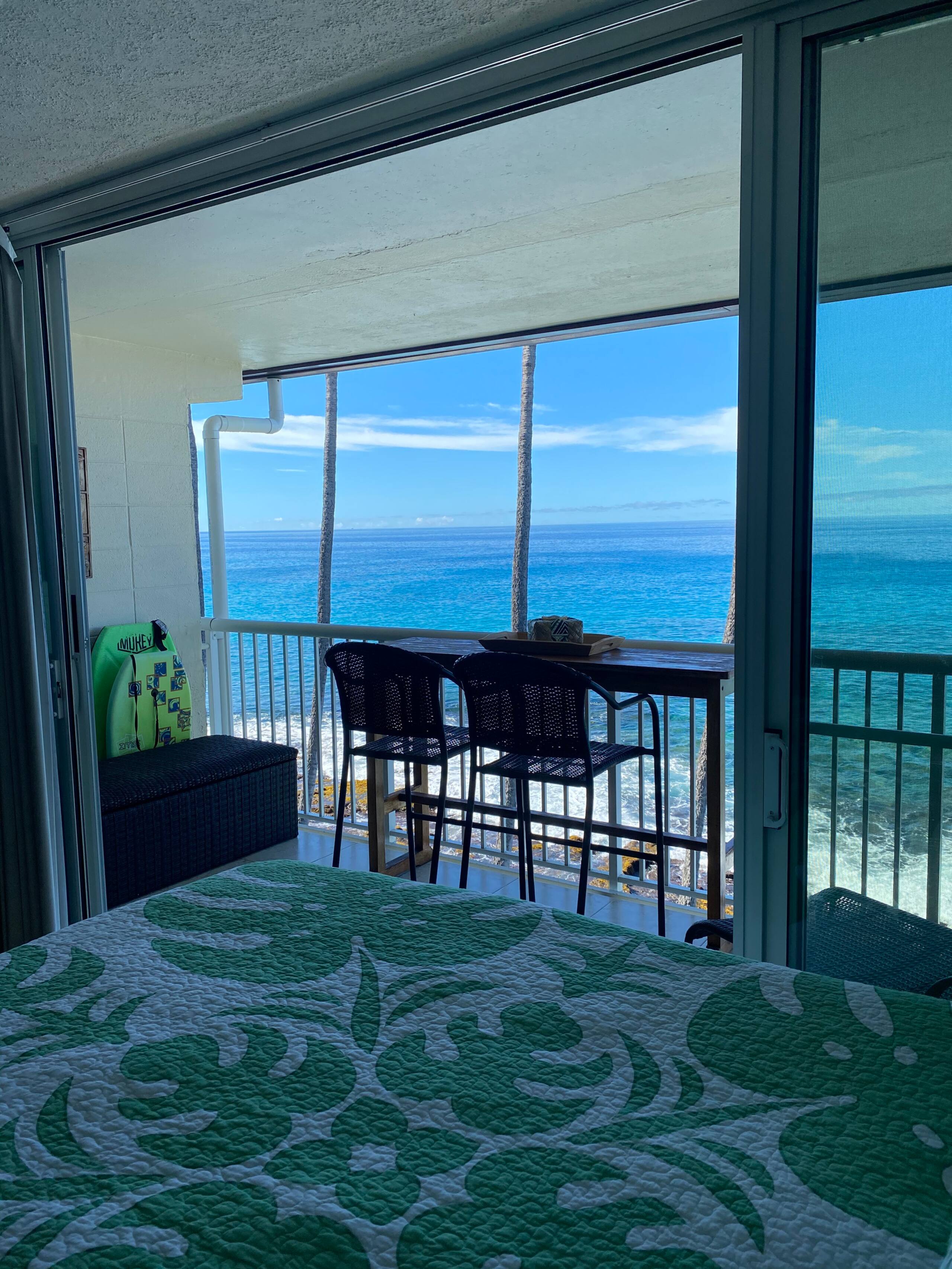 Kona Oceanfront Studio  #311 WITH LANAI and  A/C!! - Image 3