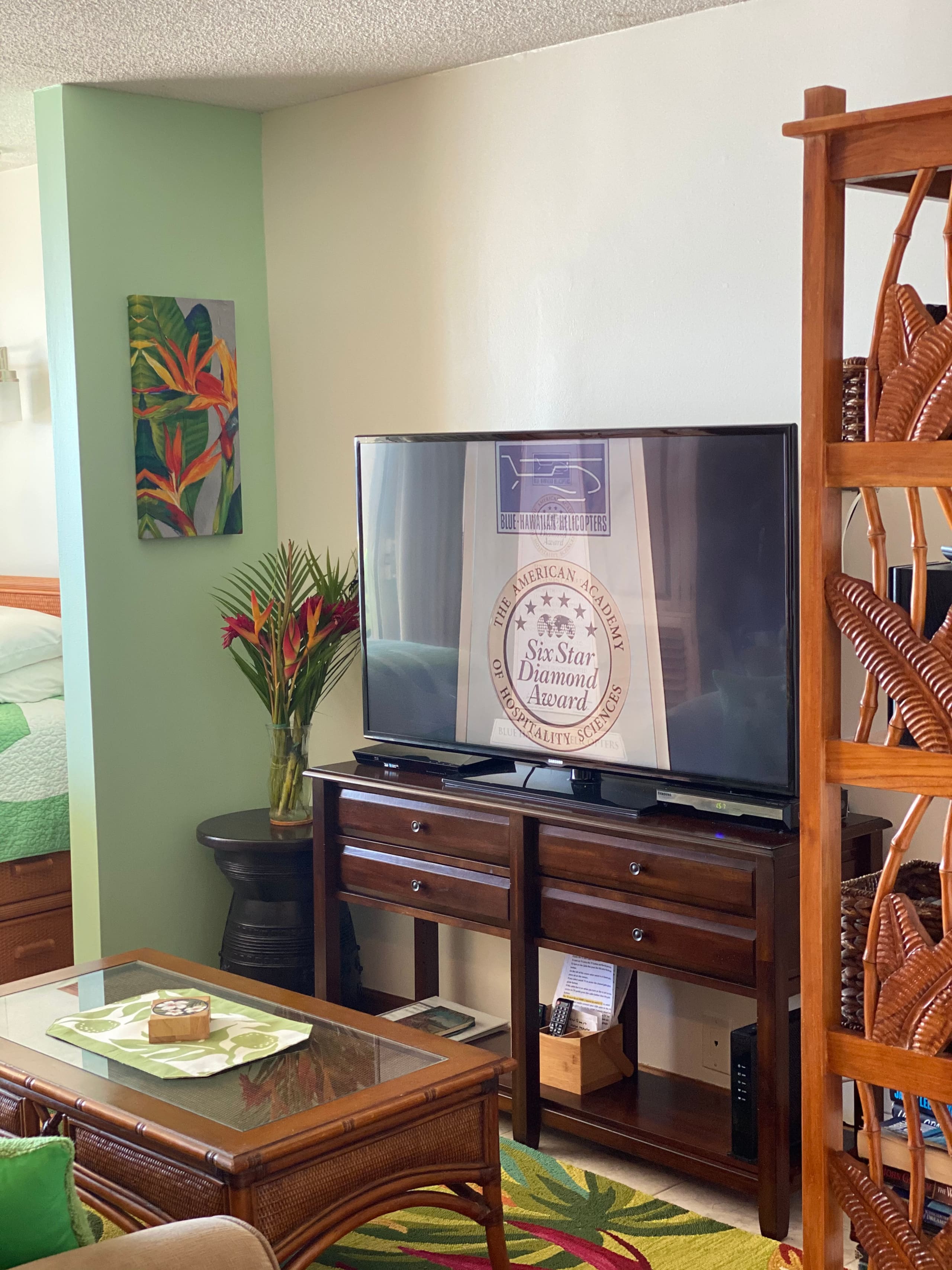Kona Oceanfront Studio  #311 WITH LANAI and  A/C!! - Image 6