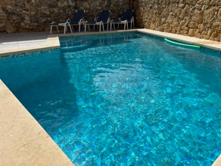 4 Bedroom Farmhouse With Pool - Malta