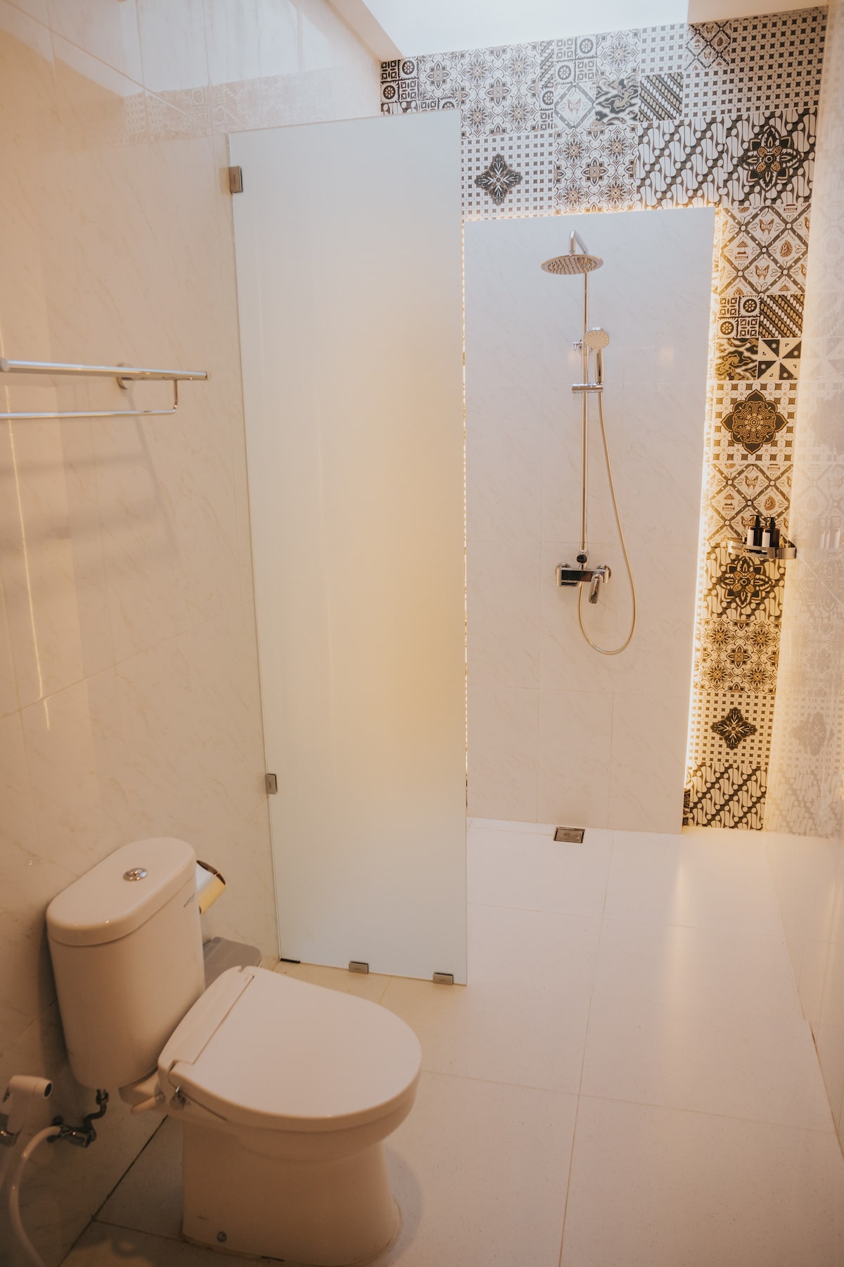 Brandon Villa - Stylish Villa in Heart of Lovina photo 12