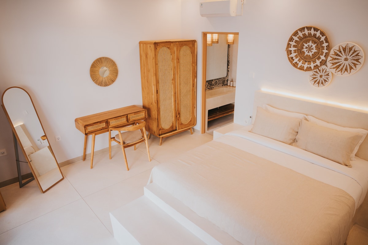 Brandon Villa - Stylish Villa in Heart of Lovina photo 11