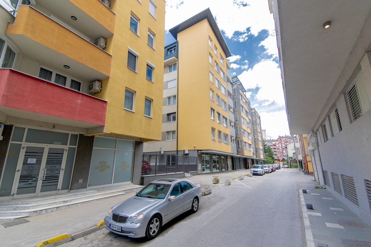 Skenderpasina Skyline 2-BDR apartment with balcony