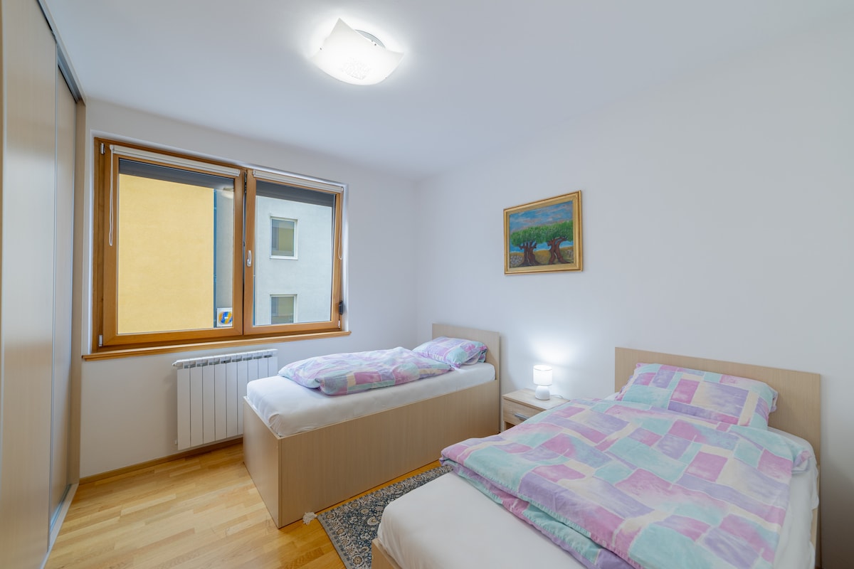 Skenderpasina Skyline 2-BDR apartment with balcony