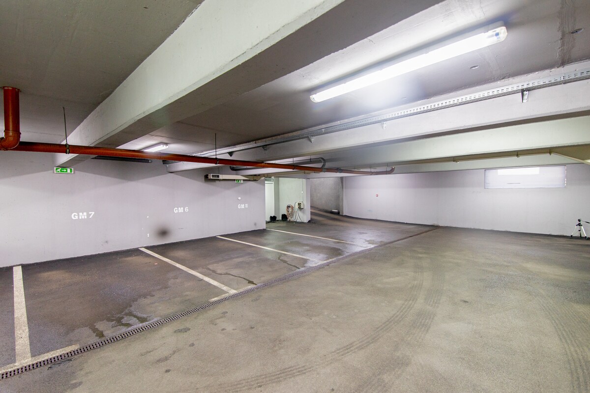 Skenderpasina Skyline 2-BDR apartment with balcony