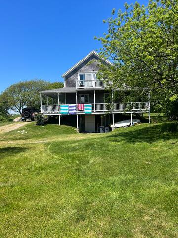 Dreamy Block Island Beach House gallery image 4