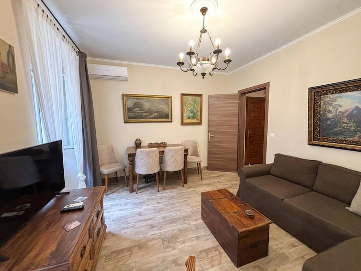 Dion And Eva's Oldtown Apartment - Corfu