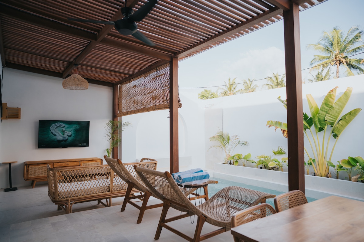 Brandon Villa Lovina with Private Pool photo 4