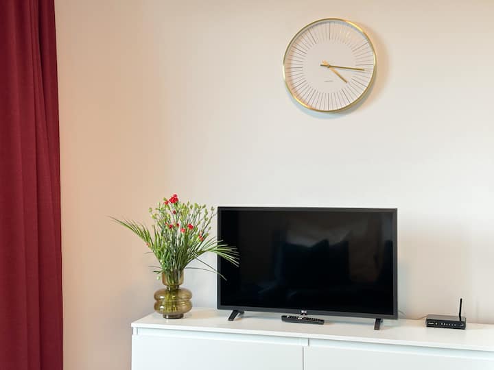 Real Living By Refa - Balcony Retreat - Prague