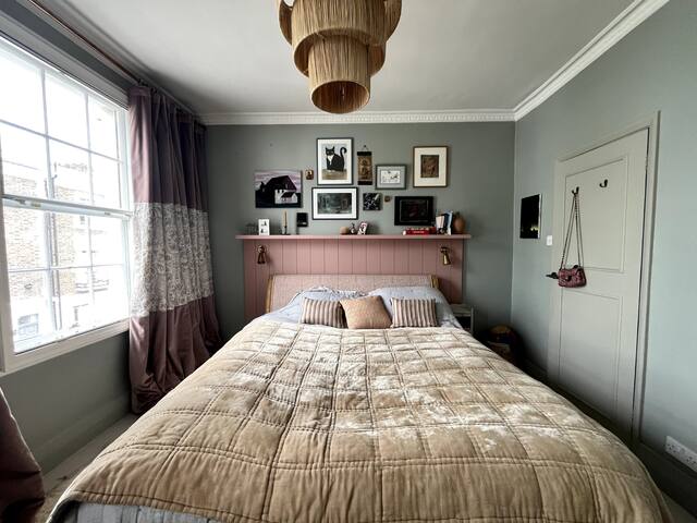 Hillgate Village townhouse. gallery image 5