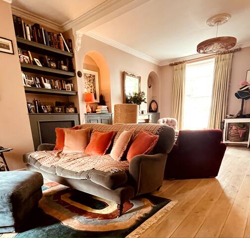 Hillgate Village townhouse.