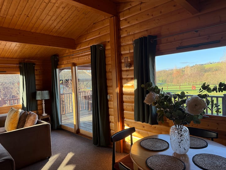Log Cabin ‘Beech’ In Exeter, Devon - Crediton
