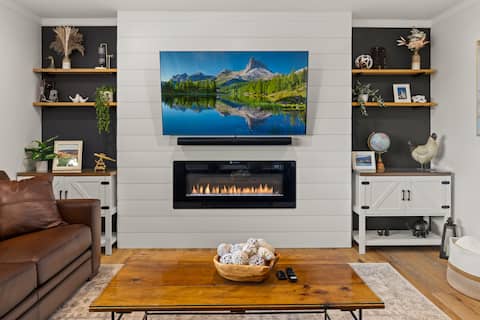 Top Airbnb: Luxury Getaway with Ocean/Island Views & Big Deck in Eastern Goleta Valley