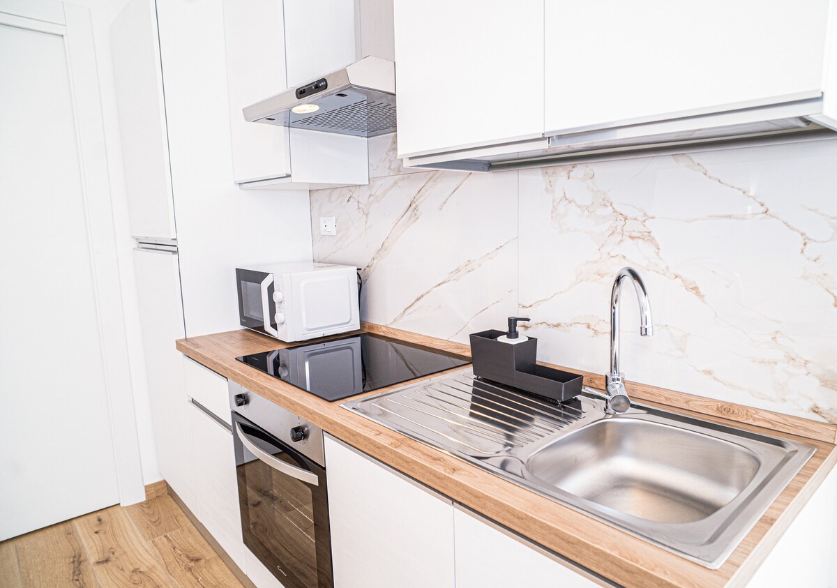 Successful Airbnb property: Bergamini 23 Lake Garda, a stone's throw from the lake in Peschiera Del Garda