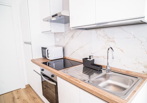 Successful Airbnb property: Bergamini 23 Lake Garda, a stone's throw from the lake in Peschiera Del Garda