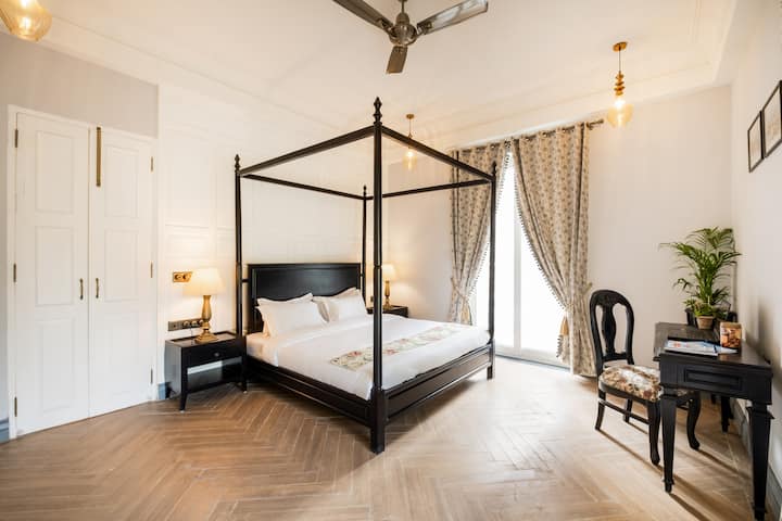 Bedroom 1 image 1