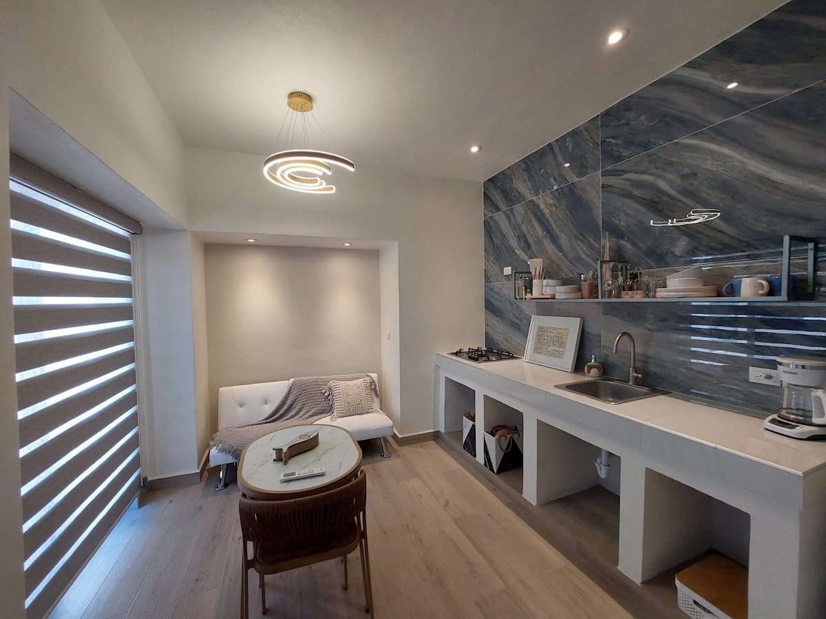 Anuncio de Airbnb popular: Casita Shackleton is very close to the sea en San Carlos (San Carlos Nuevo Guaymas)