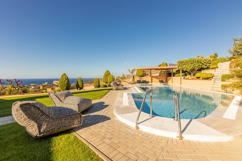 Luxurious Villa Aloe