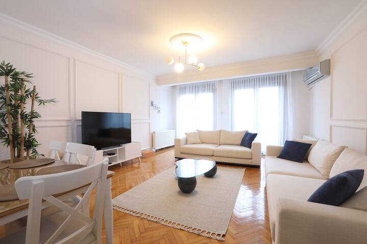 Sea View,Old City,Maiden’s Tower and Metro gallery image 3