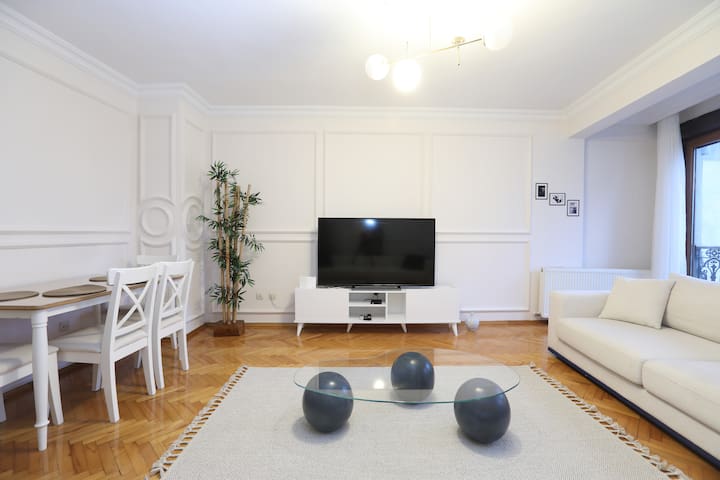 Sea View,Old City,Maiden’s Tower and Metro gallery image 4