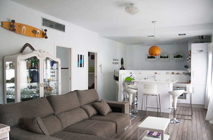 Casa De Diseño Con Terraza A 1 Minuto  De La Playa - Costa Blanca