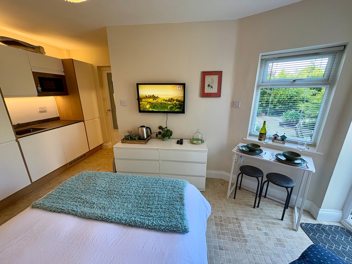 Successful Airbnb property: The Garden Room, Eastbourne in Willingdon And Jevington