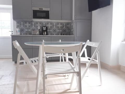 Top performing Airbnb: Charming cottage "Au saut des vignes" in Côte D'or