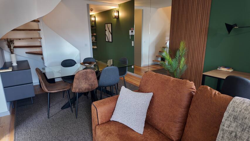 Exquisite duplex balconies and incredible views gallery image 2