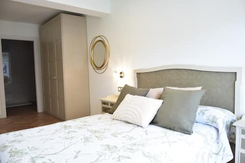 Airbnb con mejor rendimiento: Modern and warm apartment 9 minutes from the beach en Gijón / Xixón