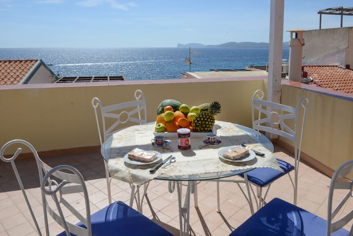 Entire home with 2 bedrooms in Alghero - Casa Vacanze L'Orizzonte Blu