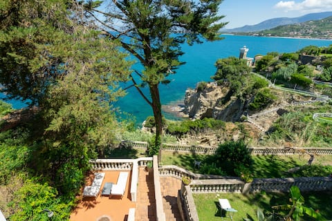 Lighthouse View Villa, Sea View Terrace and Garden