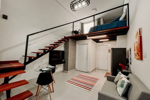 Quiet, quiet loft