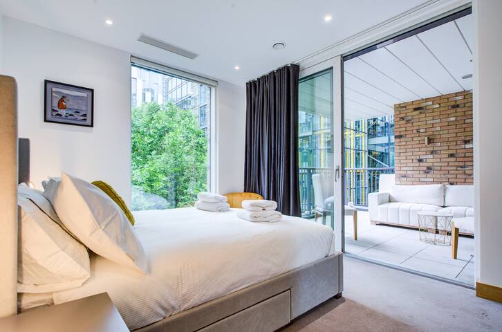 London Paddington Apartment gallery image 4