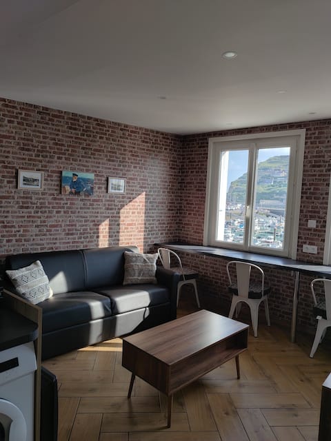 Top performing Airbnb: The wind rose in Fécamp