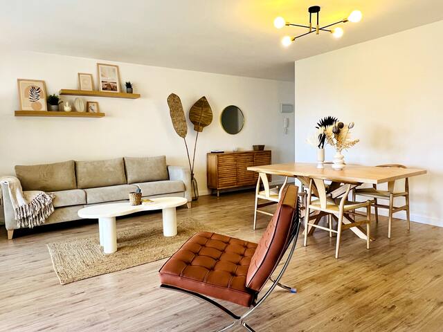 Condo with sea views and pool