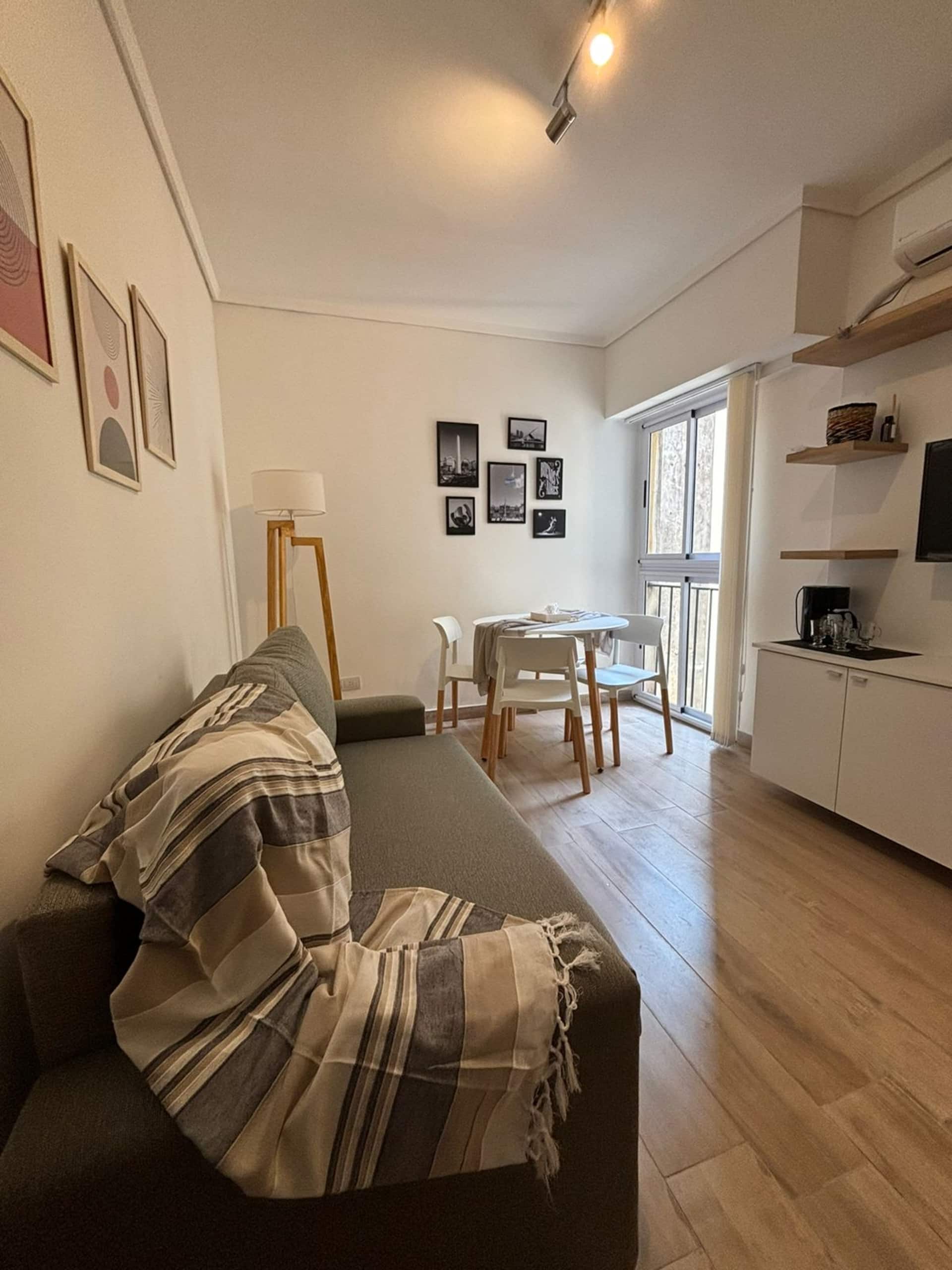 Recycled one-bedroom apartment in Balvanera