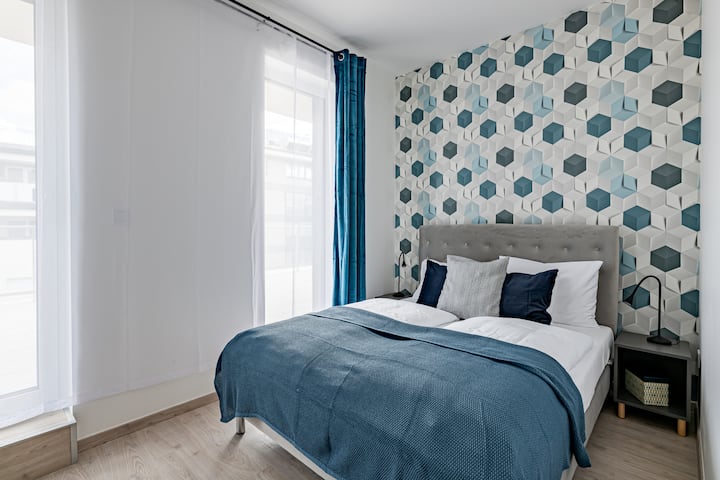 WestSide Garden Deluxe Two Bedroom Apartment by Urbanrent Budapest