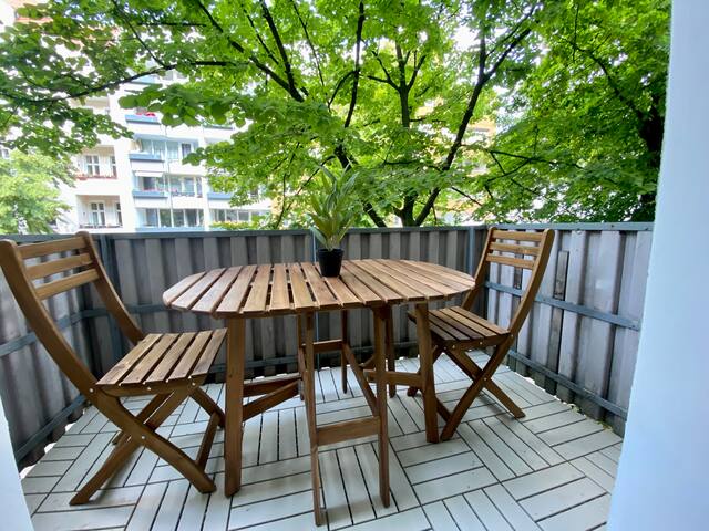 4 Rooms/ Big Kitchen/ Balcon/ at Maybachufer gallery image 4